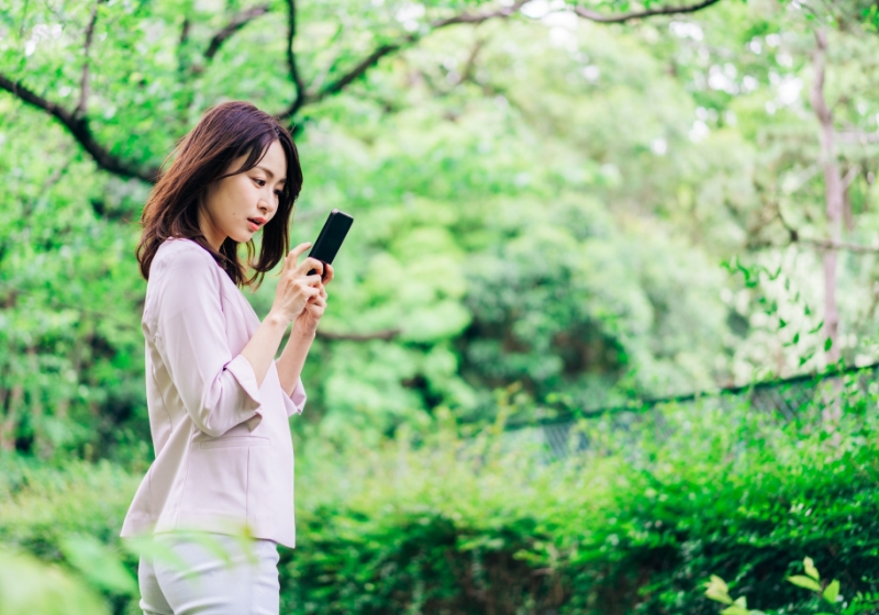 「スマホから操作でスムーズな出勤をアシスト」イメージ
